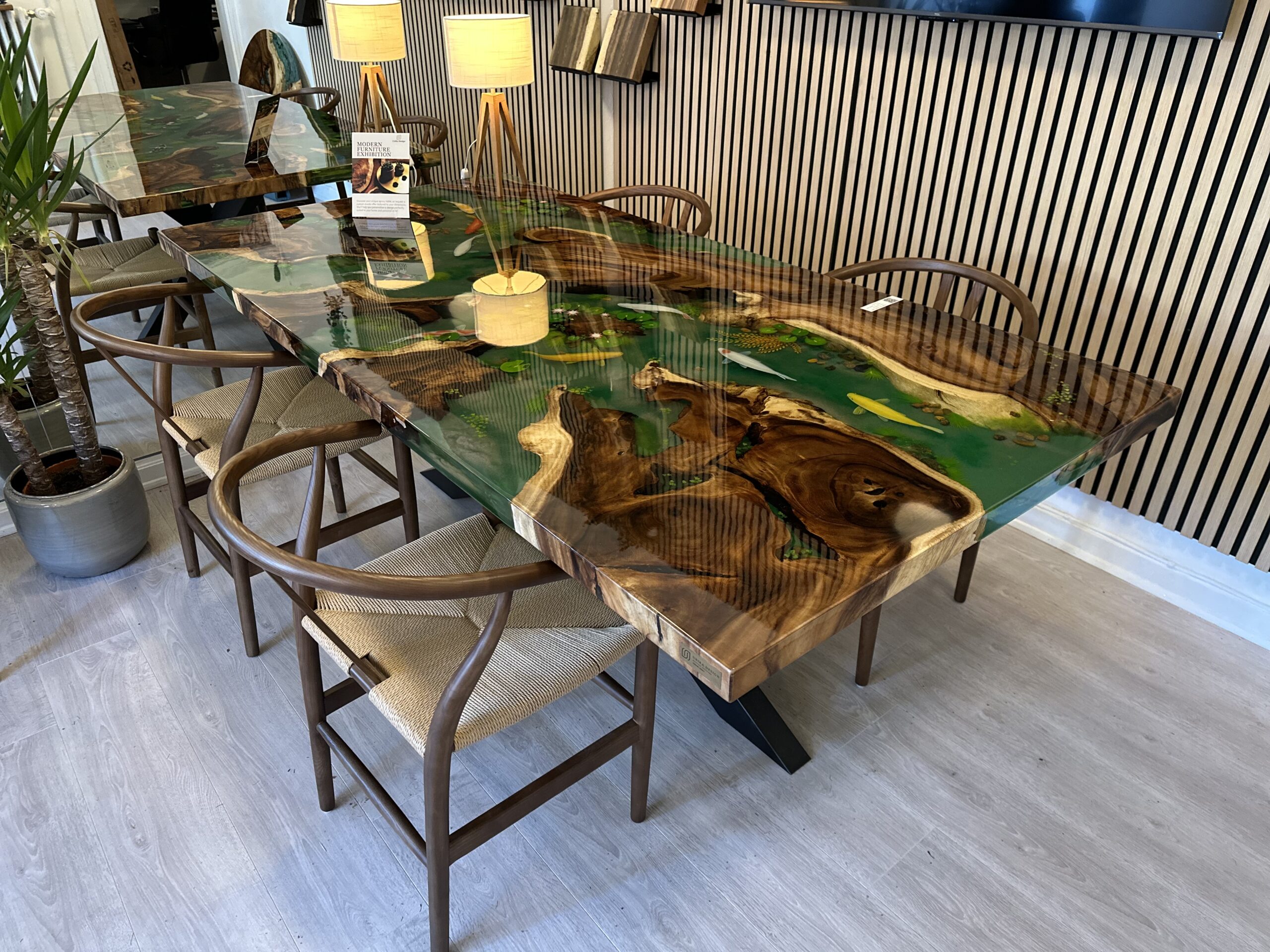 Grøn Epoxy Greeny Koi Carpe Diem 200x100cm Unika Design Spisebord