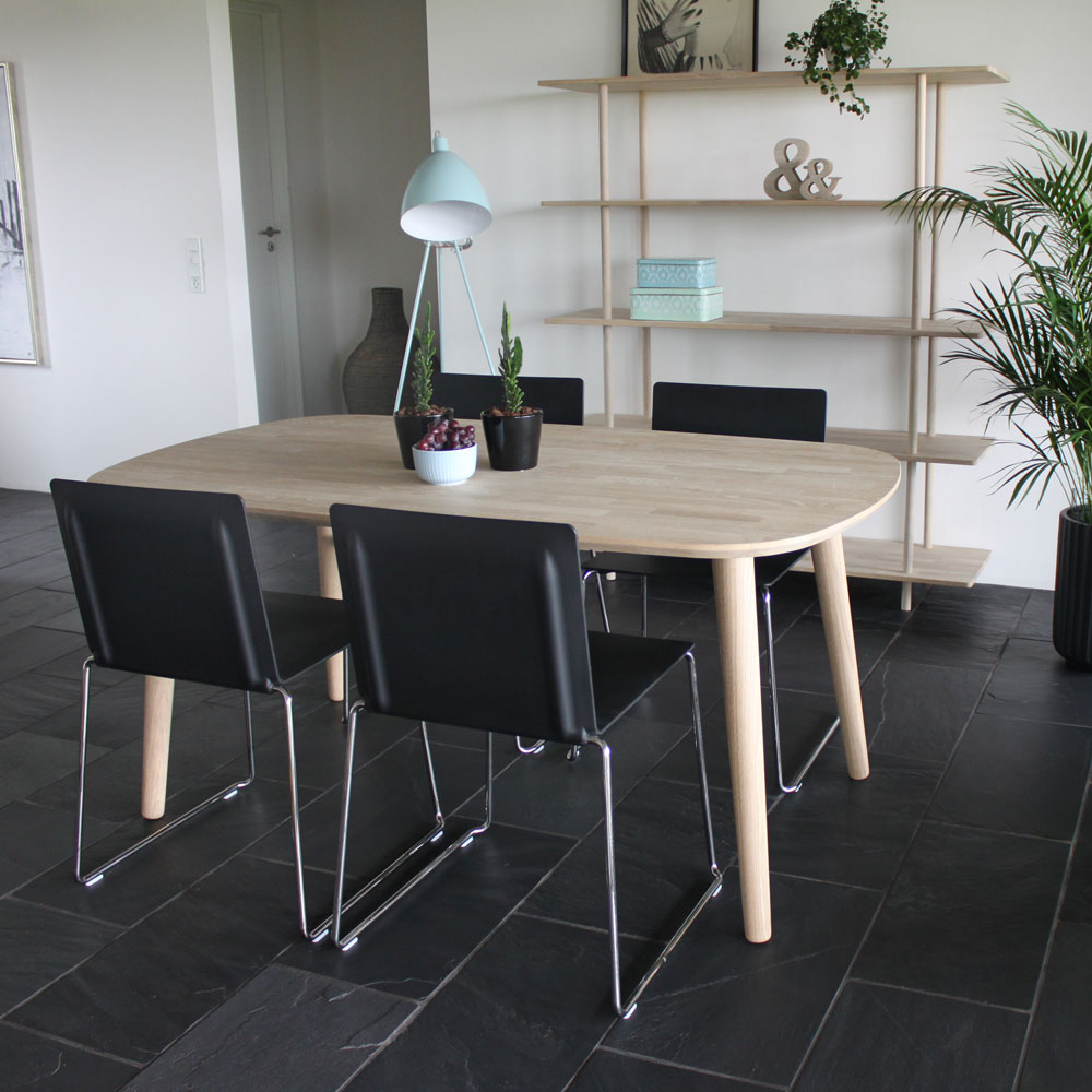 Dico Med Oval Form Massiv Olieret Spisebord